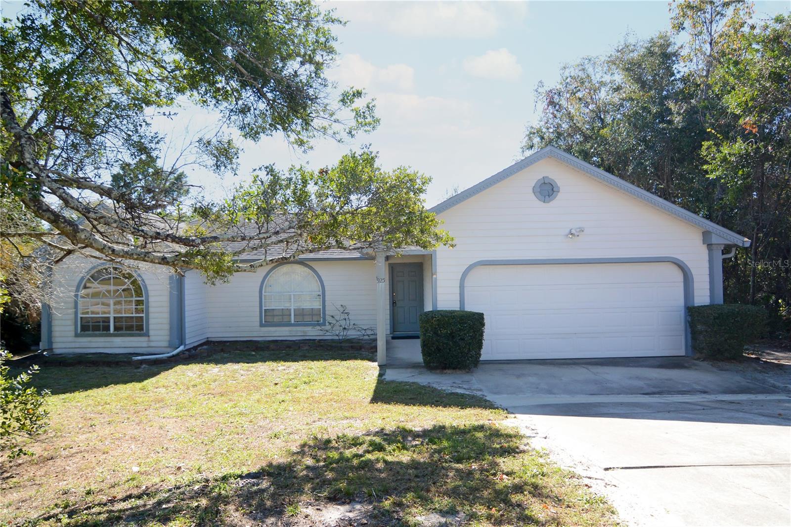Photo of 925 ELKCAM BOULEVARD DELTONA FL 32725