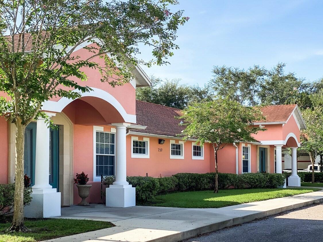 Photo of 733 S GOLDENROD ROAD ORLANDO FL 32822