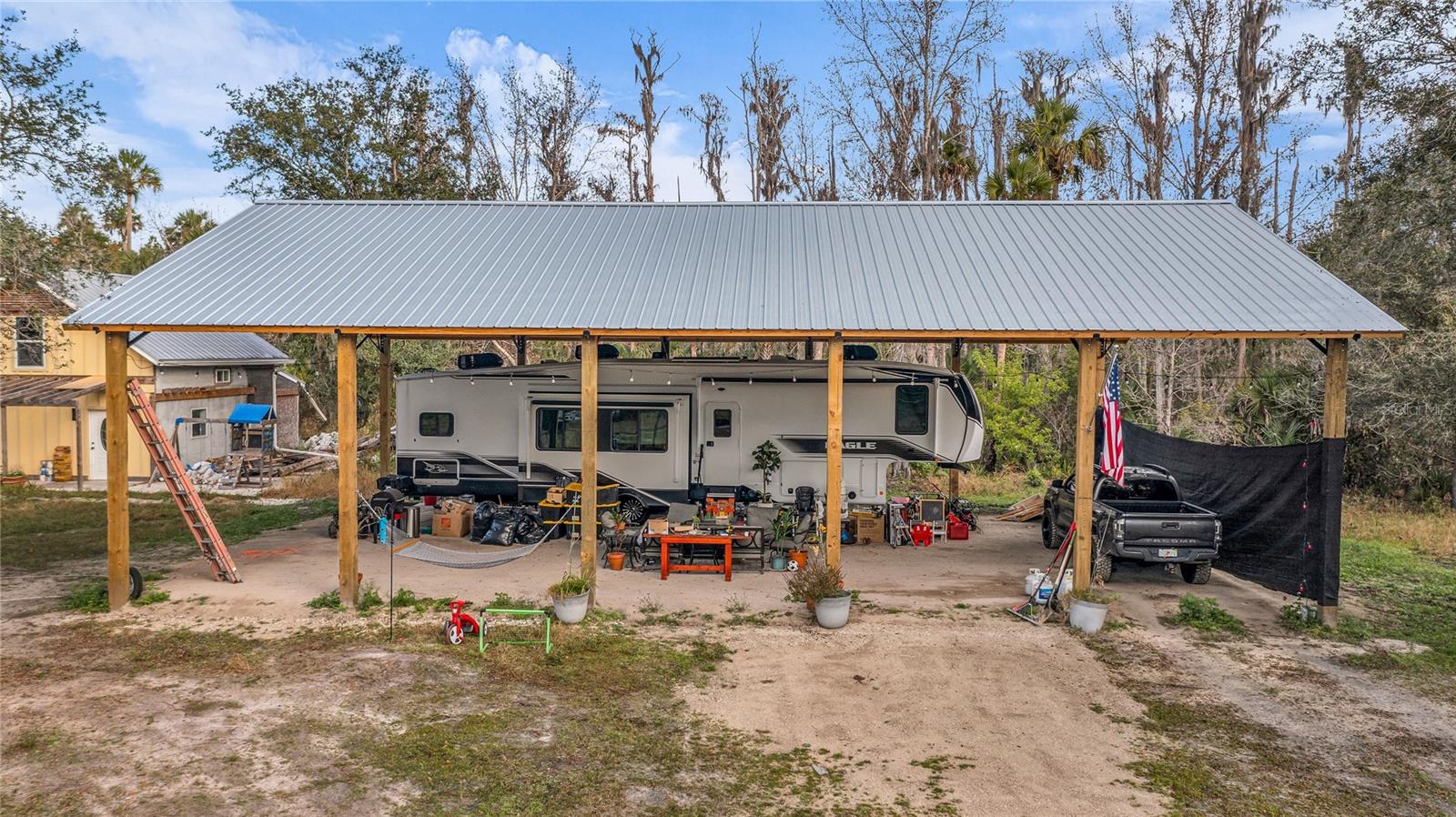 Photo of 2331 WACCASSA ST GENEVA FL 32732