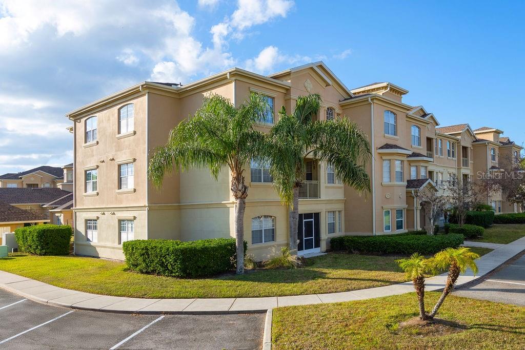 Photo of 302 TERRACE RIDGE CIRCLE #302 DAVENPORT FL 33896