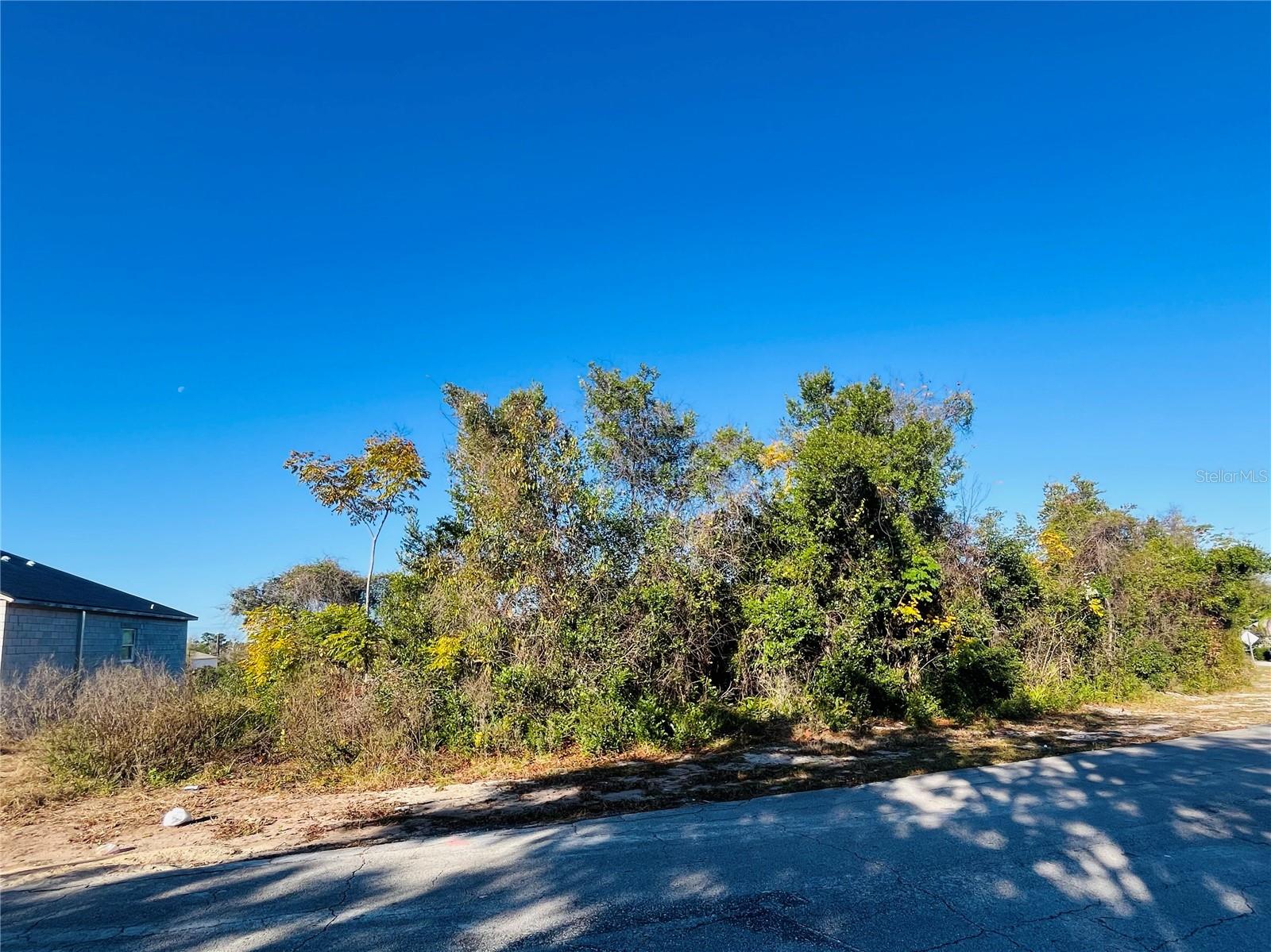 Photo of 2106 E GLORIA DRIVE DELTONA FL 32725