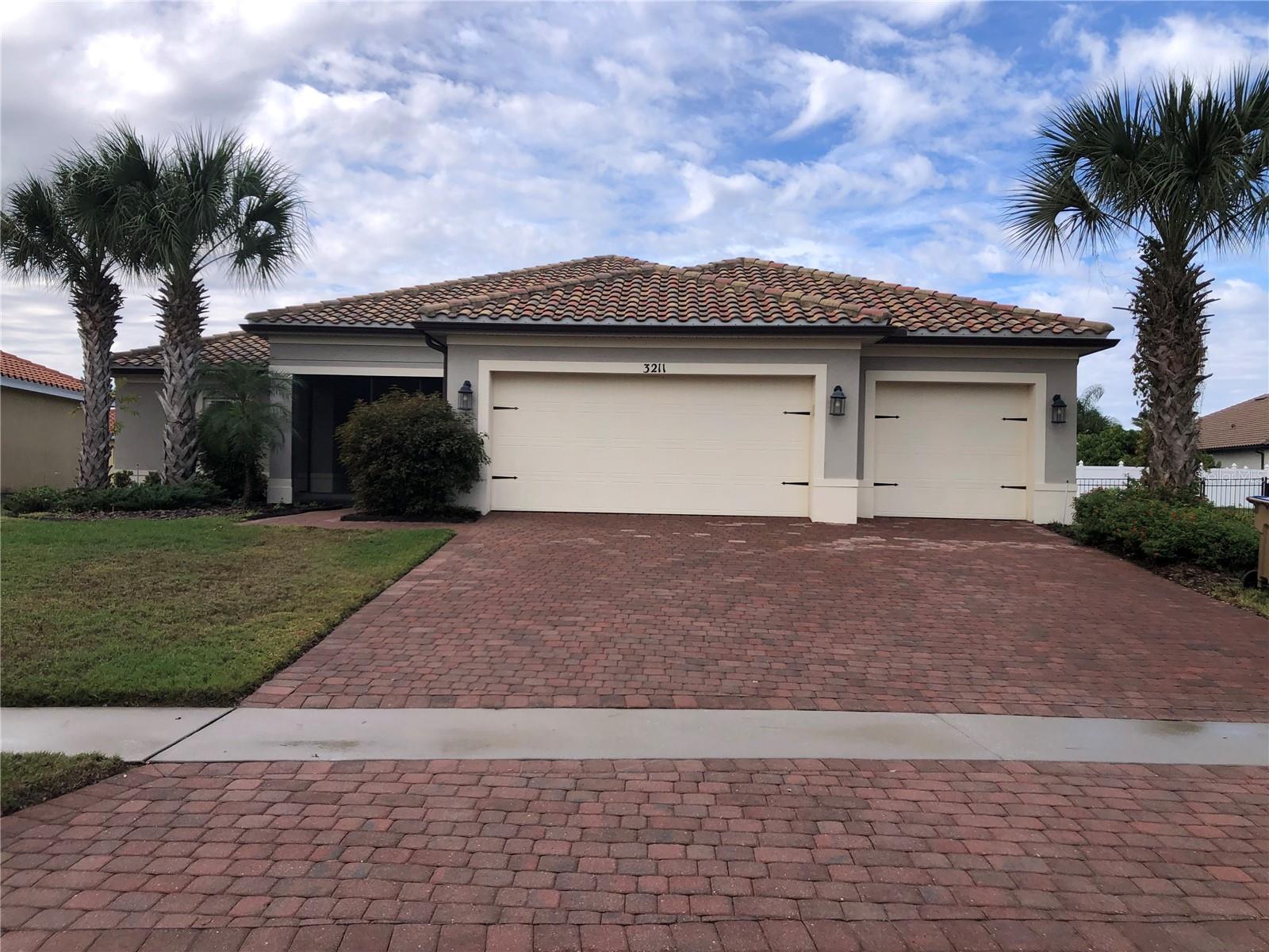 Photo of 3211 SILVER FIN WAY KISSIMMEE FL 34746