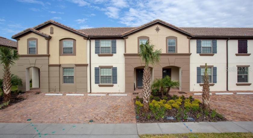 Photo of 8879 GENEVE COURT KISSIMMEE FL 34747
