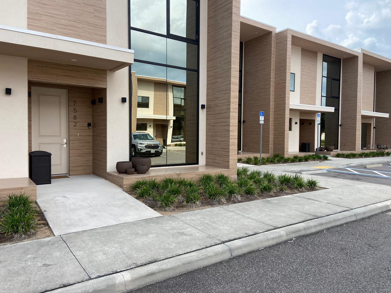 Photo of 7582 BROOKLYN DRIVE KISSIMMEE FL 34747