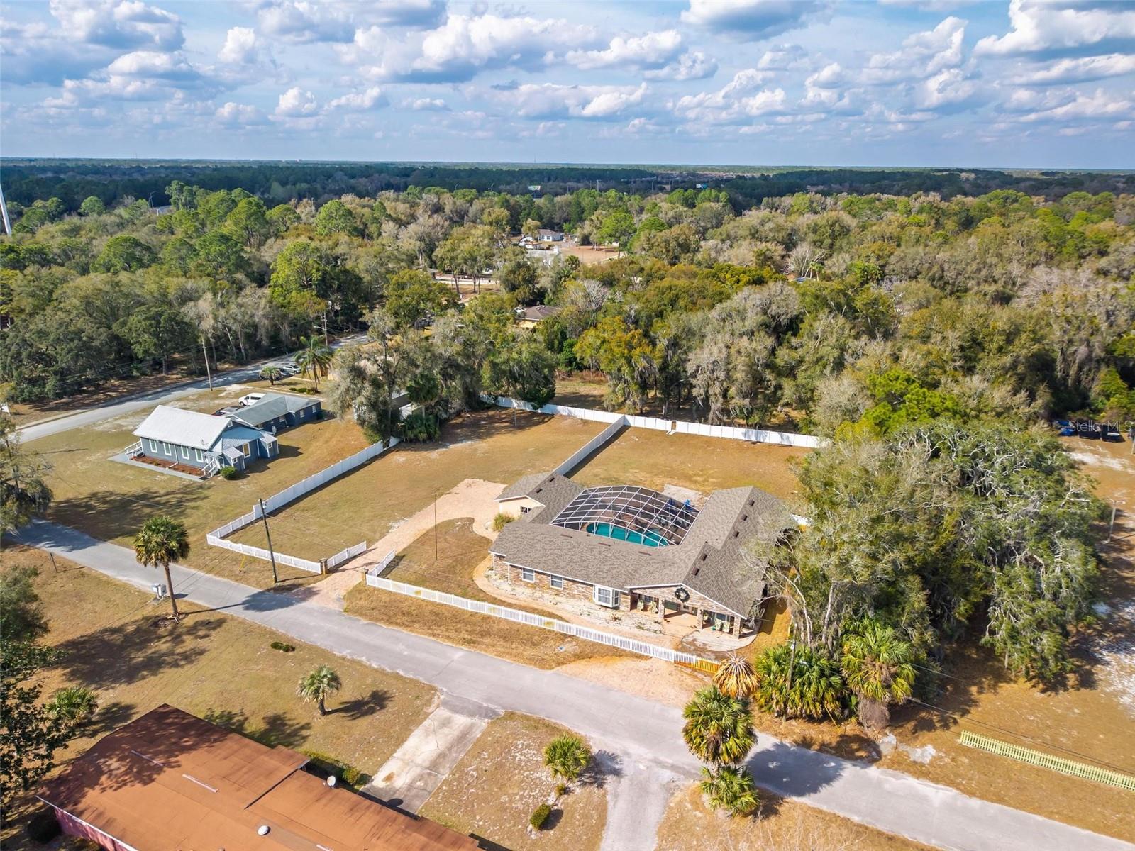 Photo of 746 W WASHINGTON AVENUE LAKE HELEN FL 32744