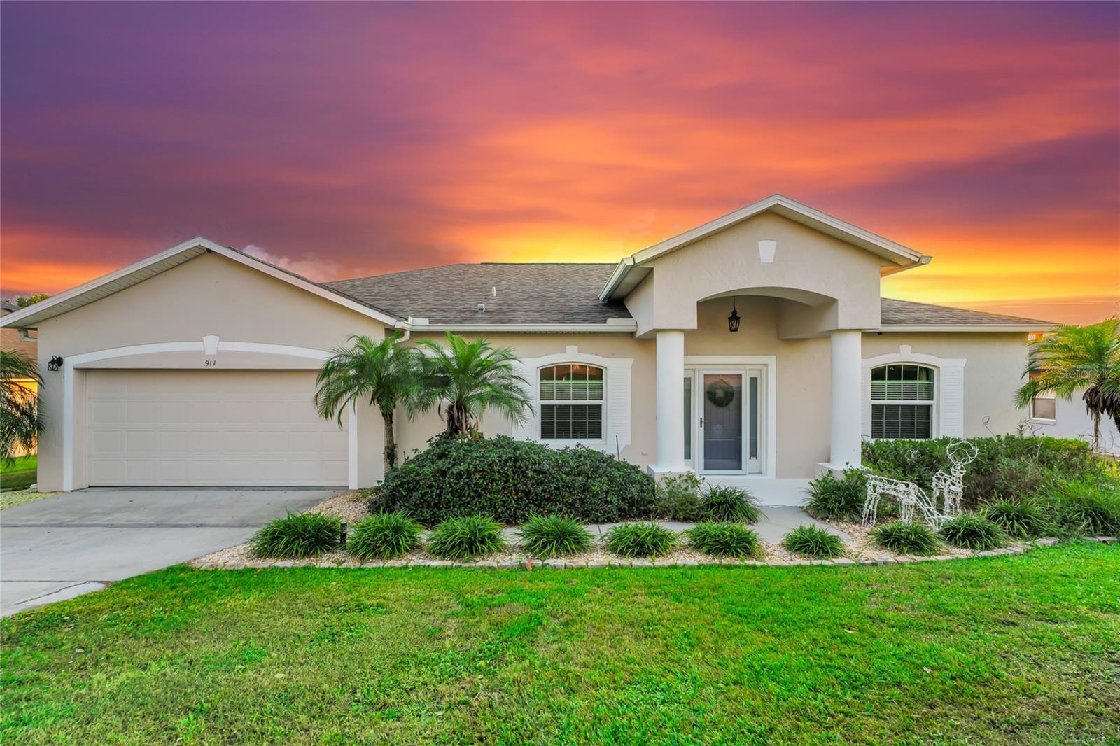 Photo of 911 SHAWNA SHORES HAINES CITY FL 33844