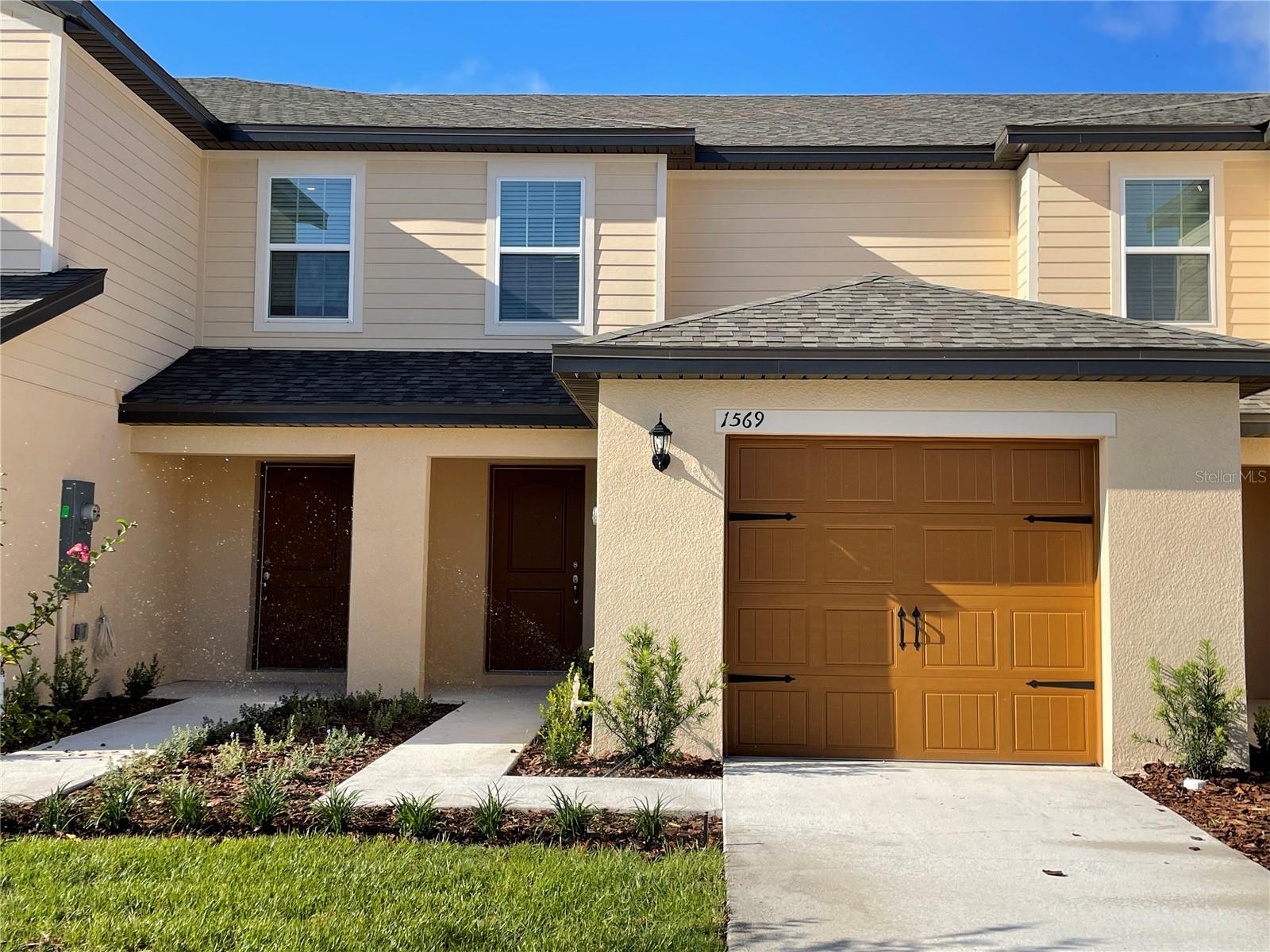 Photo of 1569 WYNFORD CIRCLE TAVARES FL 32778