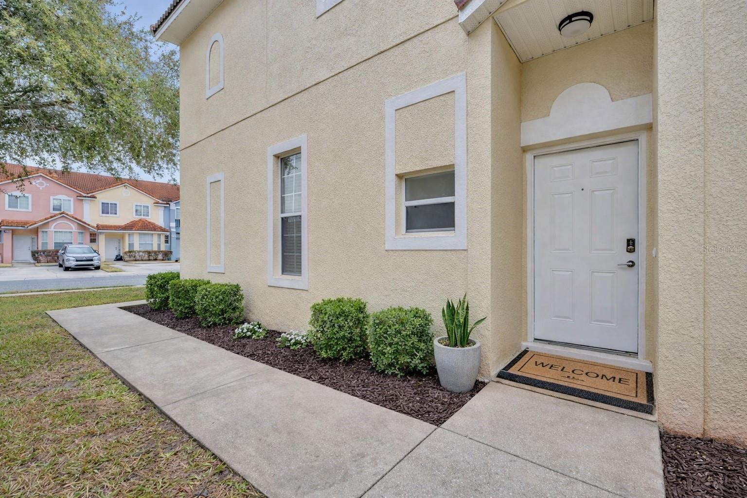 Photo of 1172 S BEACH CIRCLE KISSIMMEE FL 34746