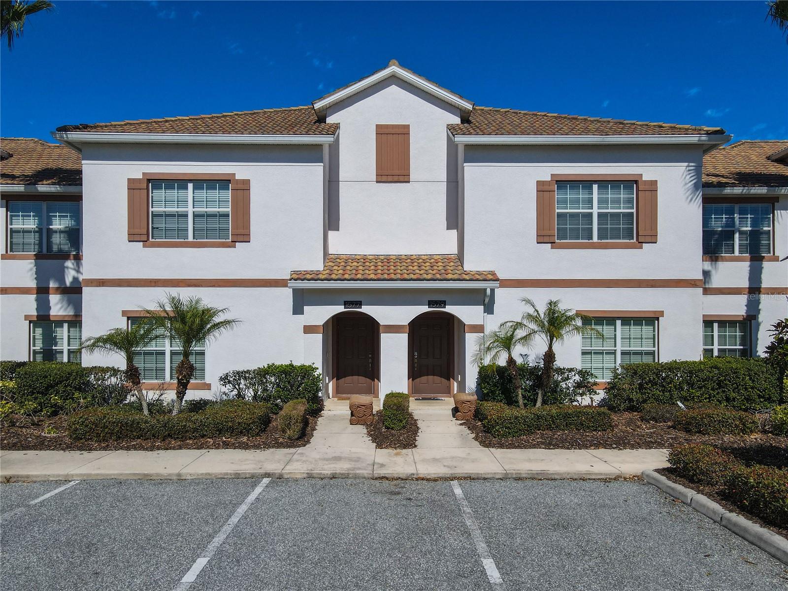 Photo of 1579 MOON VALLEY DR DAVENPORT FL 33896