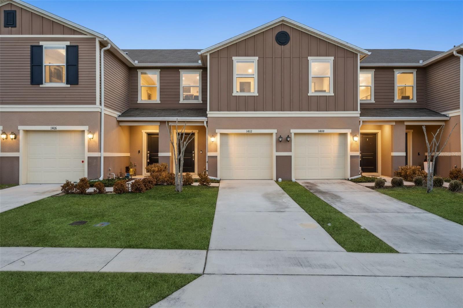 Photo of 1412 MIRABELLA CIRCLE DAVENPORT FL 33897