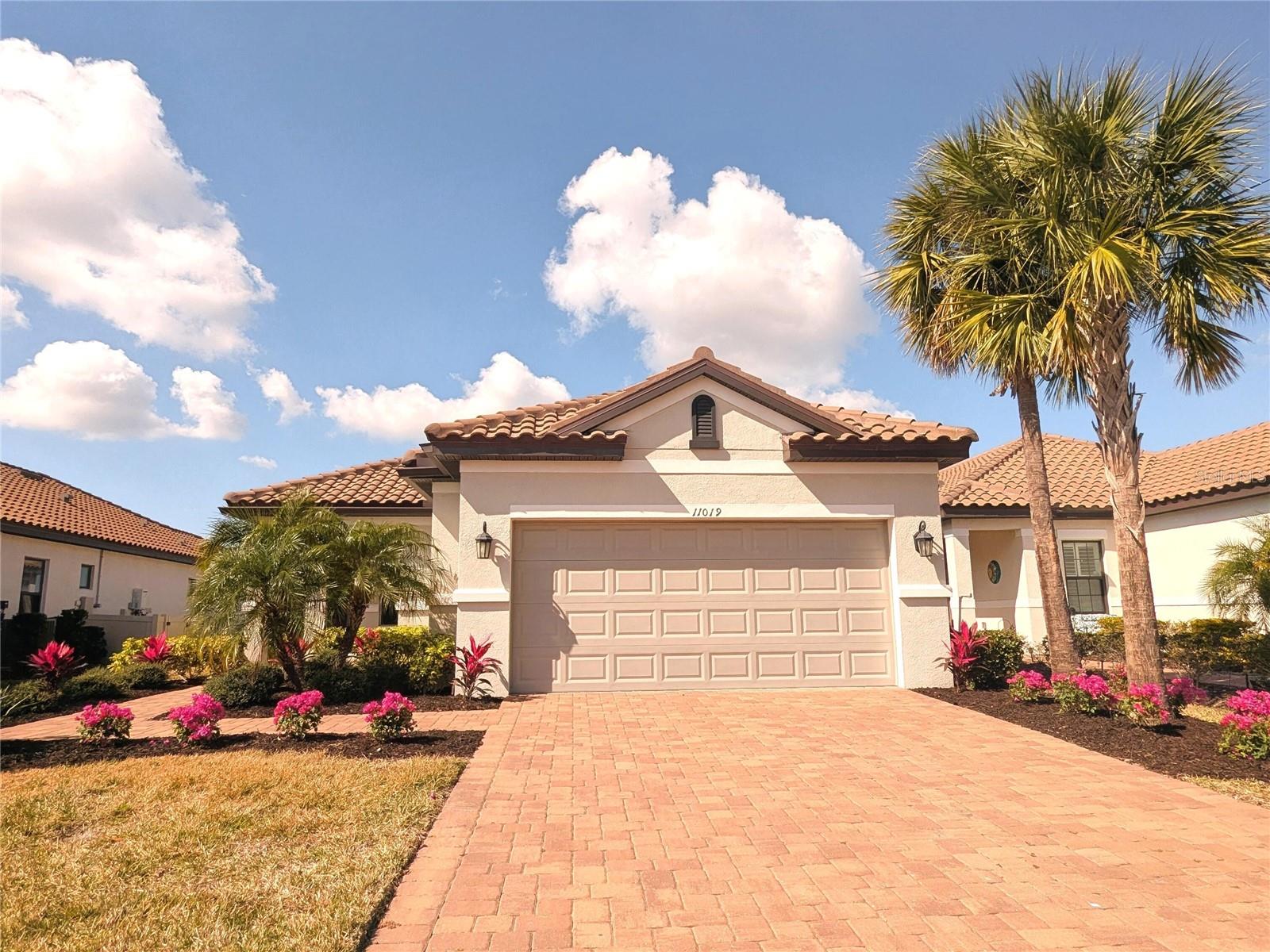 Photo of 11019 DEVONBRIDGE DRIVE PALMETTO FL 34221