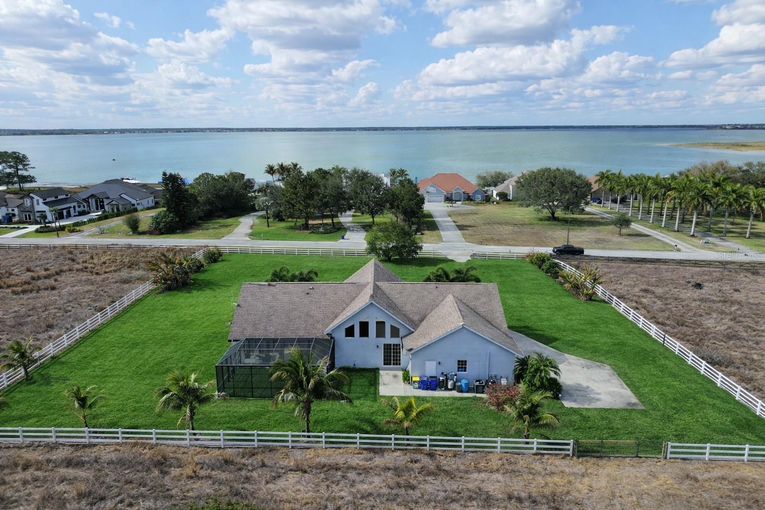 Photo of 186 S BEAR POINTE DRIVE LAKE PLACID FL 33852