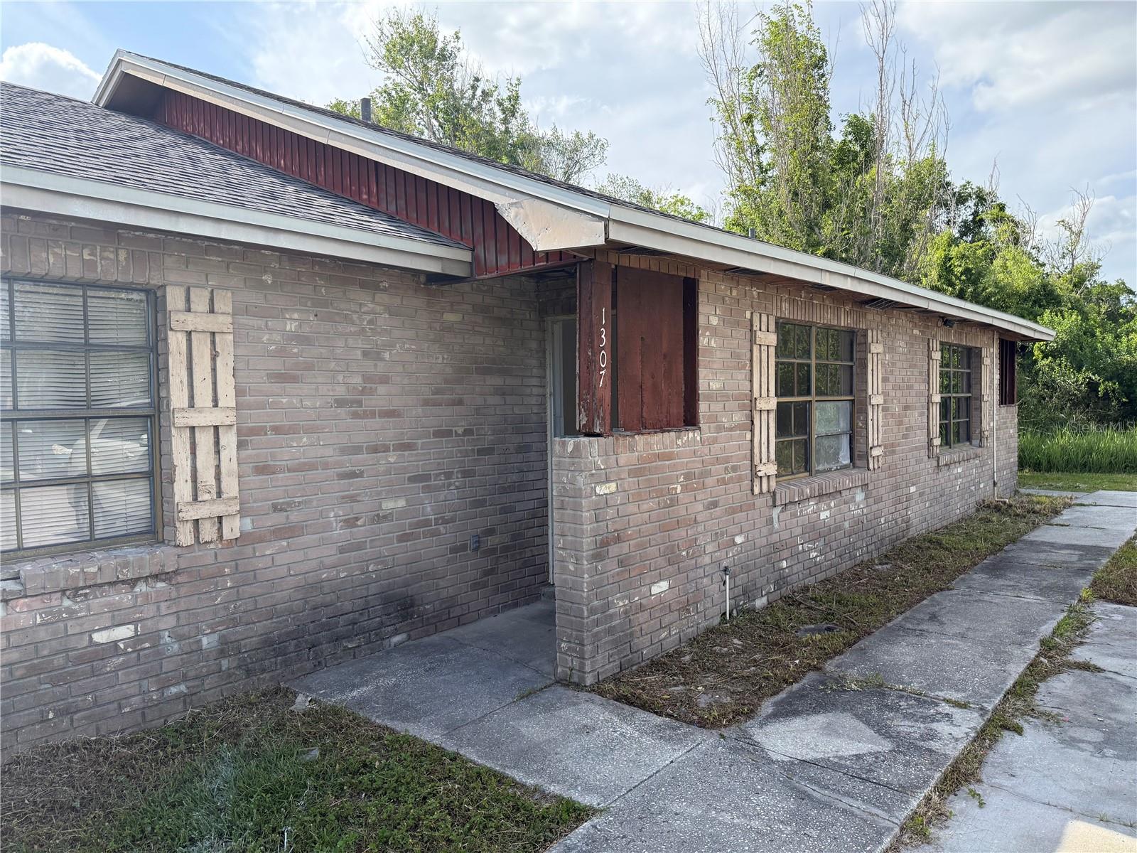 Photo of 1305-1307 FAIRWAY DRIVE LAKELAND FL 33801