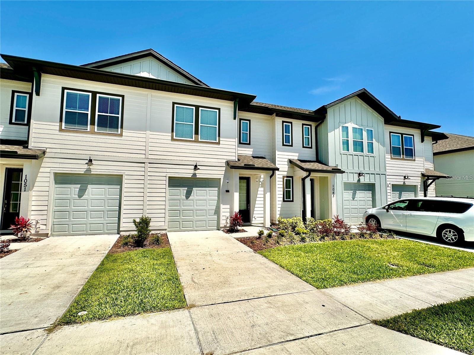Photo of 1047 PLANTATION LANE DAVENPORT FL 33896