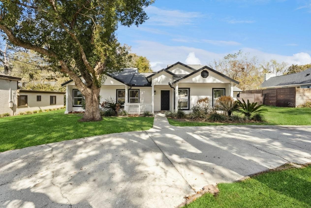 Photo of 407 FOREST ROAD MOUNT DORA FL 32757
