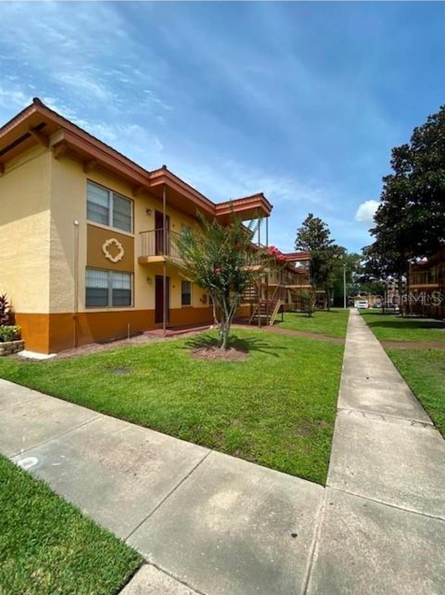 Photo of 710 MCDOUGALL COURT #710 ORLANDO FL 32809