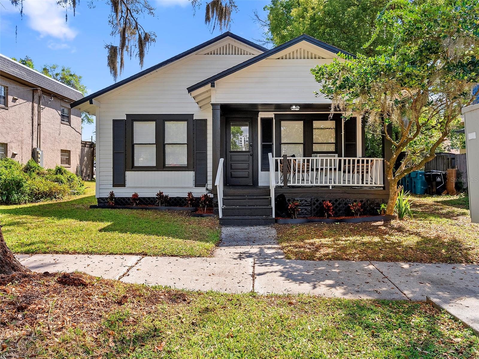 Photo of 412 E HARWOOD STREET ORLANDO FL 32803