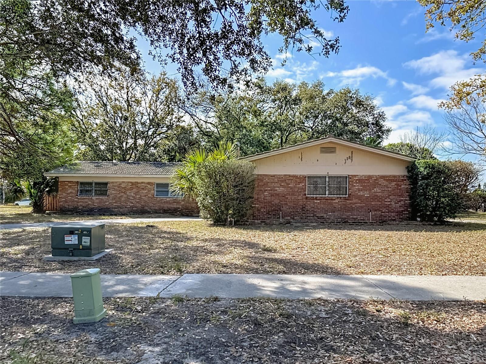 Photo of 3700 DANA SHORES DRIVE TAMPA FL 33634