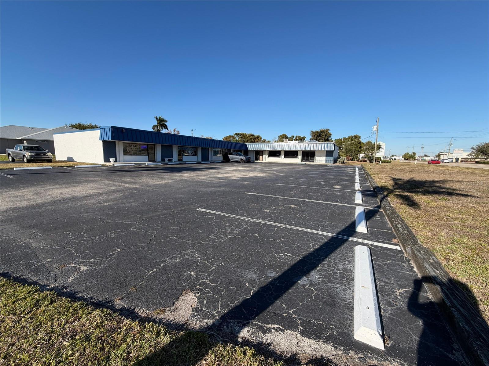 Photo of 15630 MCGREGOR BOULEVARD FORT MYERS FL 33908