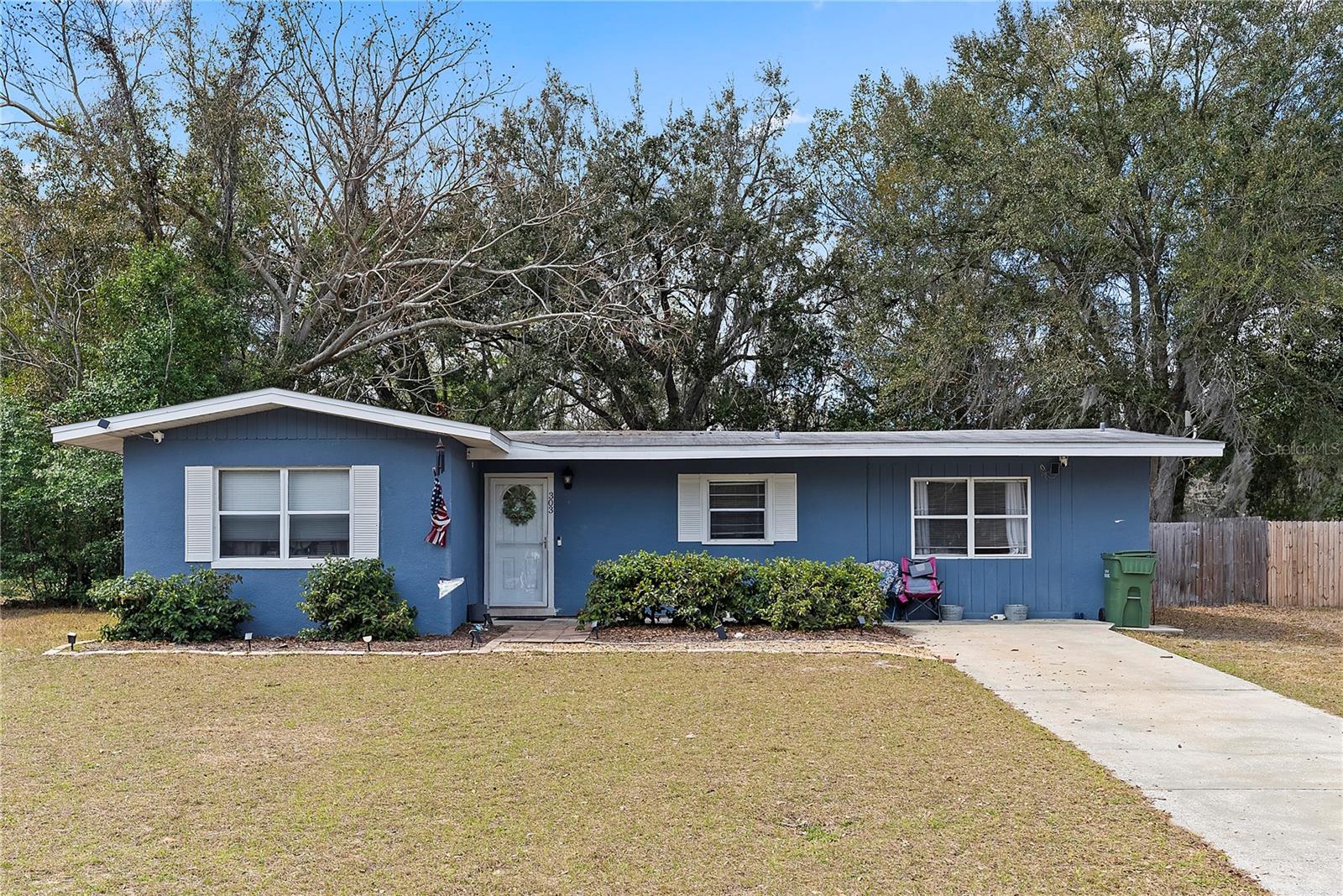 Photo of 303 LOUIS STREET LEESBURG FL 34748