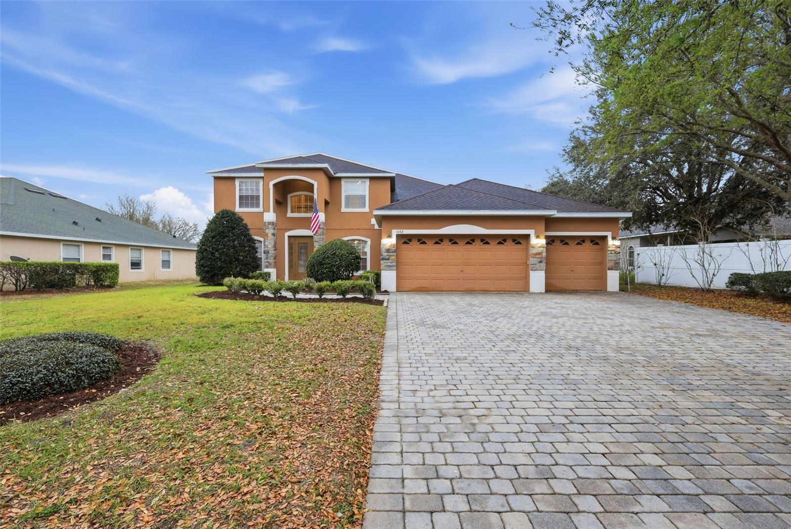 Photo of 1042 SPINNING WHEEL DRIVE APOPKA FL 32712
