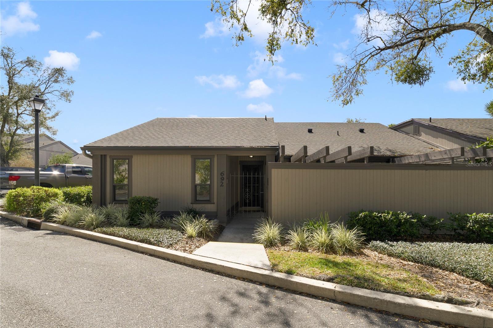 Photo of 692 LAKE VILLAS DRIVE ALTAMONTE SPRINGS FL 32701