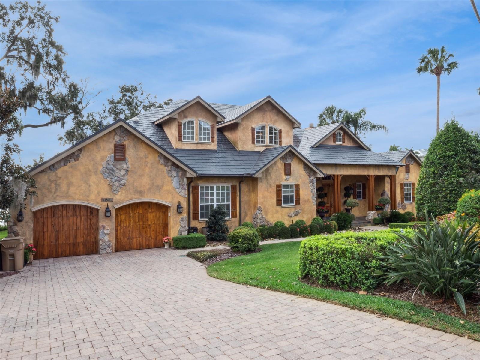 Photo of 1490 LAKESHORE DRIVE MOUNT DORA FL 32757