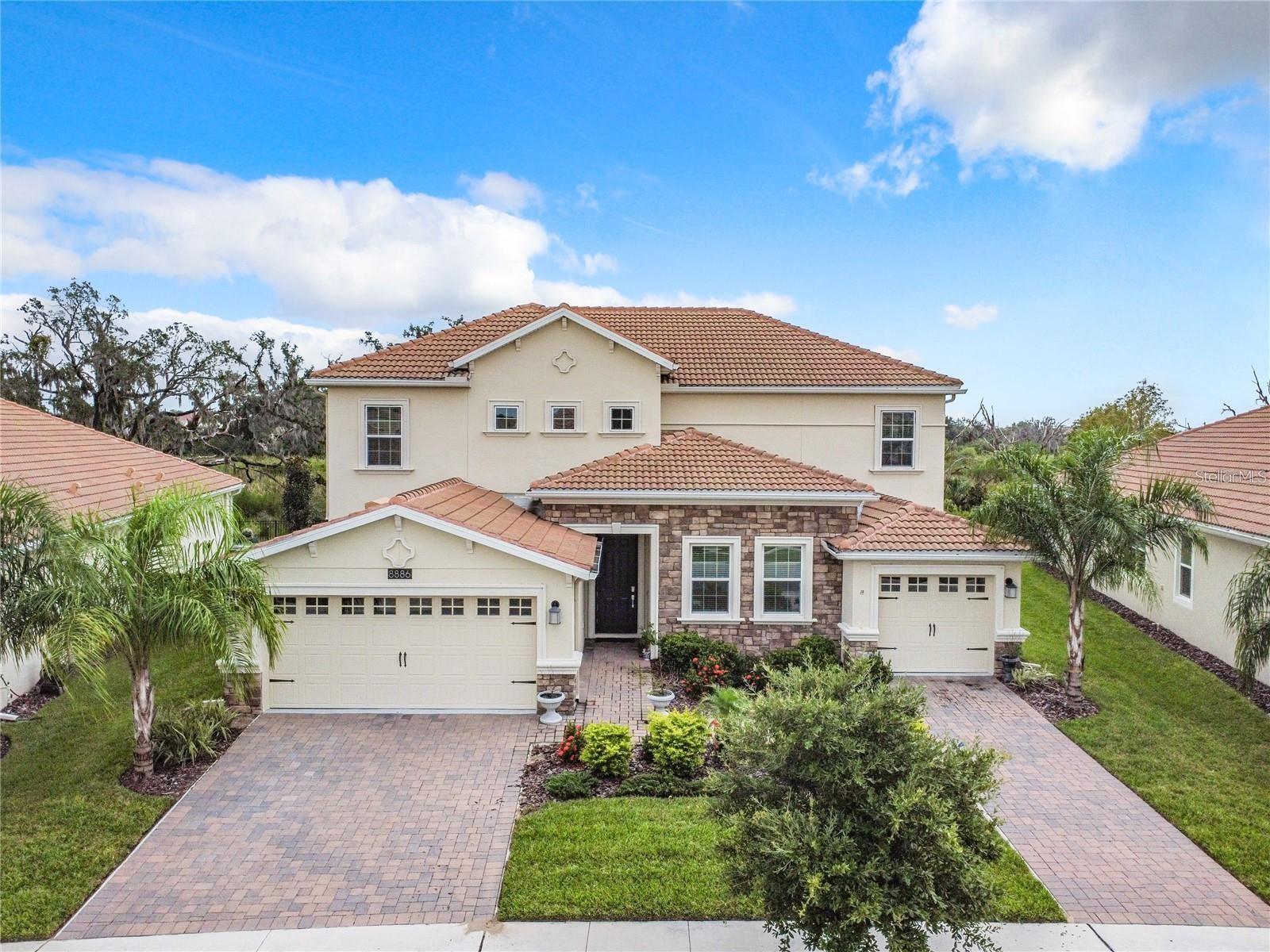 Photo of 8886 FALLEN OAK DRIVE DAVENPORT FL 33896
