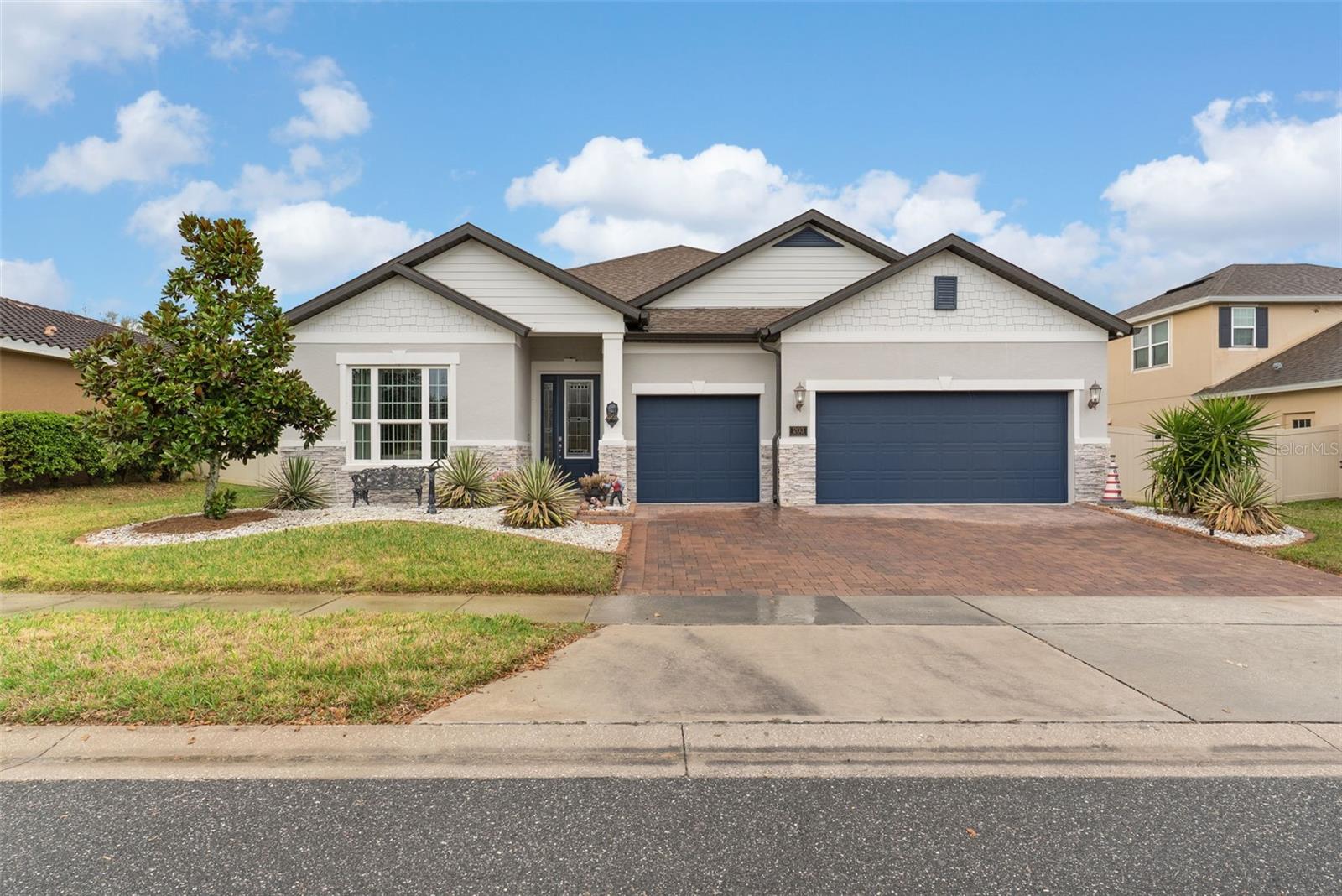 Photo of 203 MESSINA PLACE HOWEY IN THE HILLS FL 34737