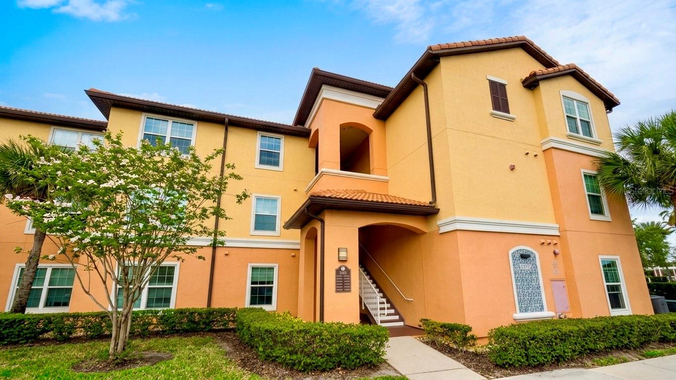 Photo of 5483 VINELAND ROAD #10301 ORLANDO FL 32811