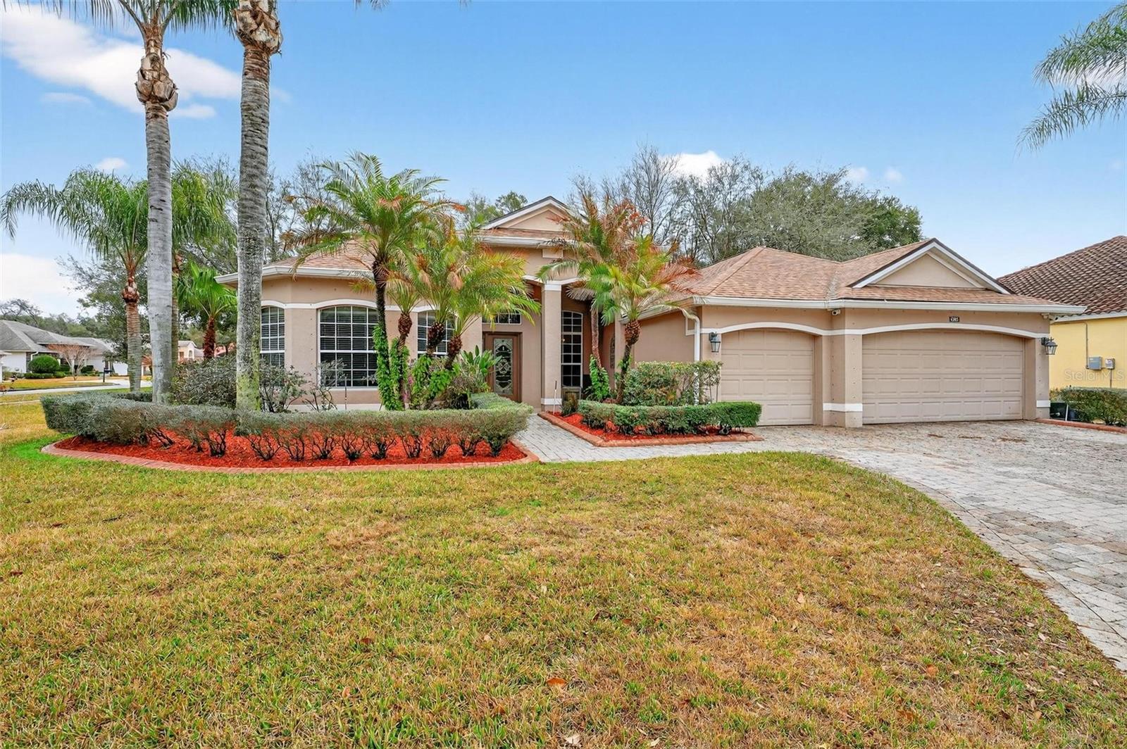 Photo of 4385 SEA ROCK COURT APOPKA FL 32712