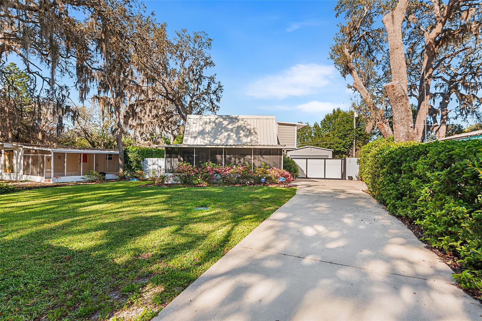 Photo of 1817 BEACHWAY LN ODESSA FL 33556