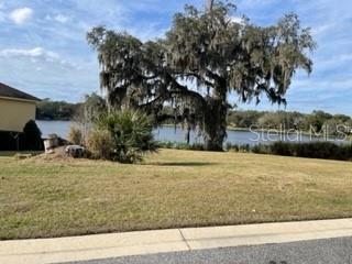 Photo of 421 W BLUE WATER EDGE DRIVE EUSTIS FL 32736