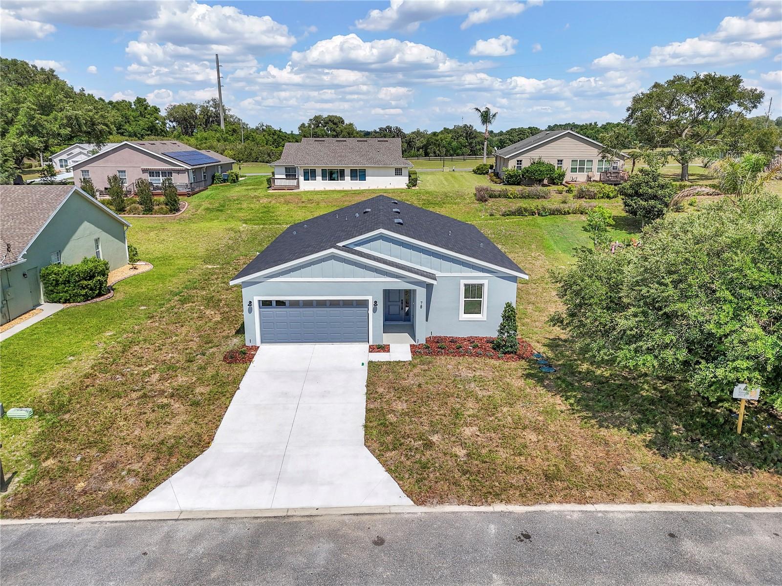 Photo of 78 FAIRWAY CIRCLE UMATILLA FL 32784