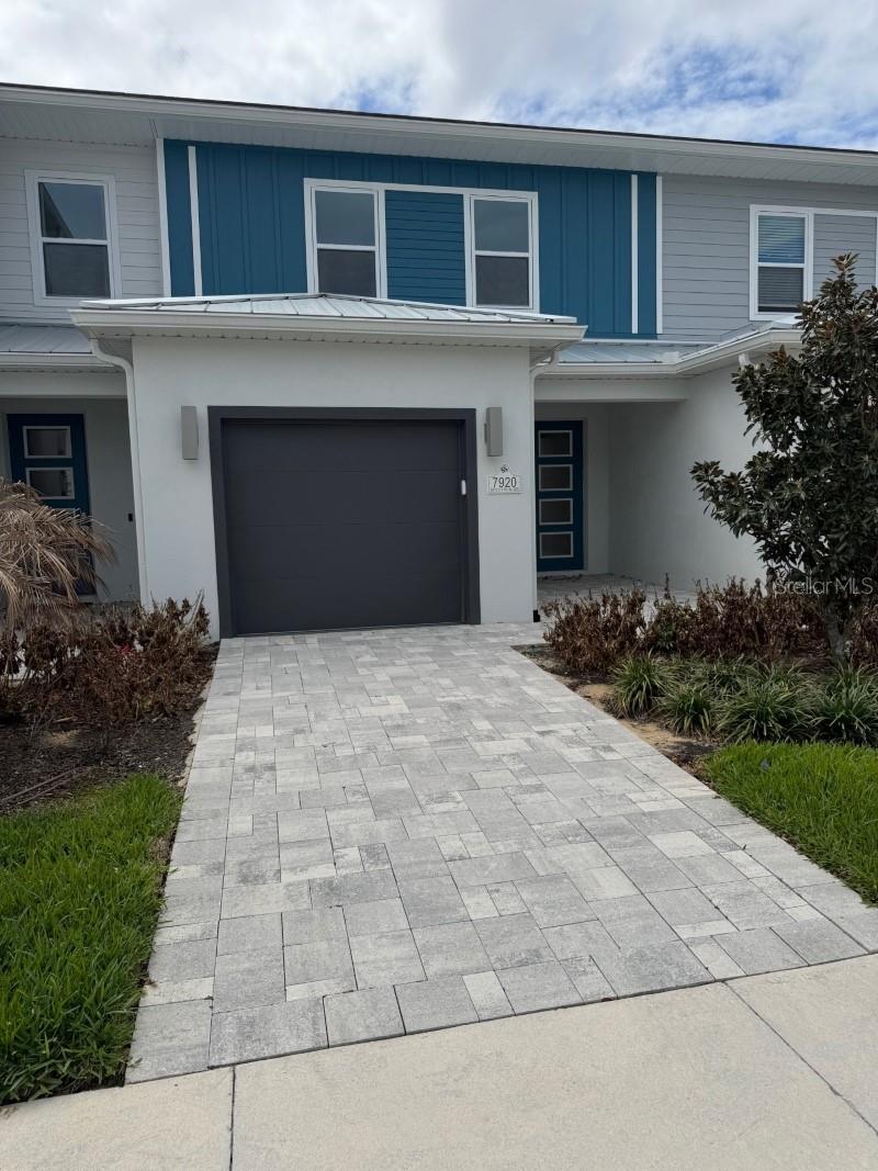 Photo of 7920 SPECTRUM DRIVE KISSIMMEE FL 34747