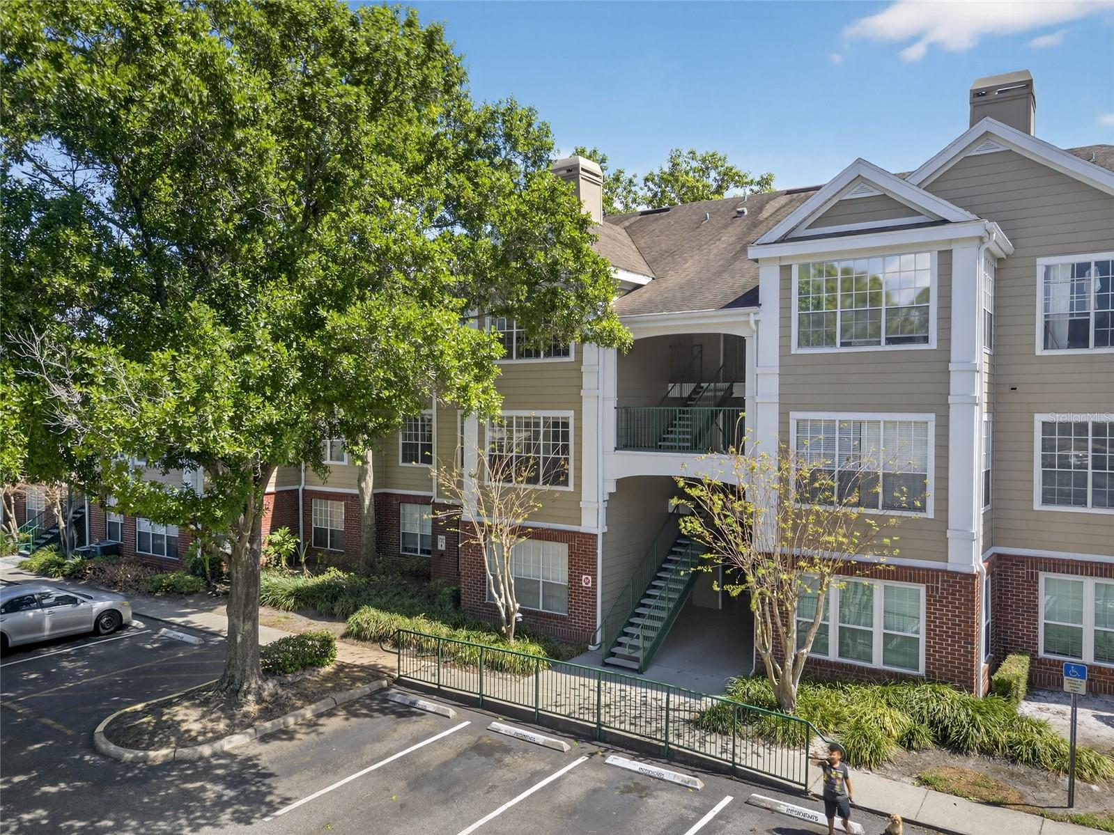 Photo of 13003 PLANTATION PARK CIRCLE #1323 ORLANDO FL 32821