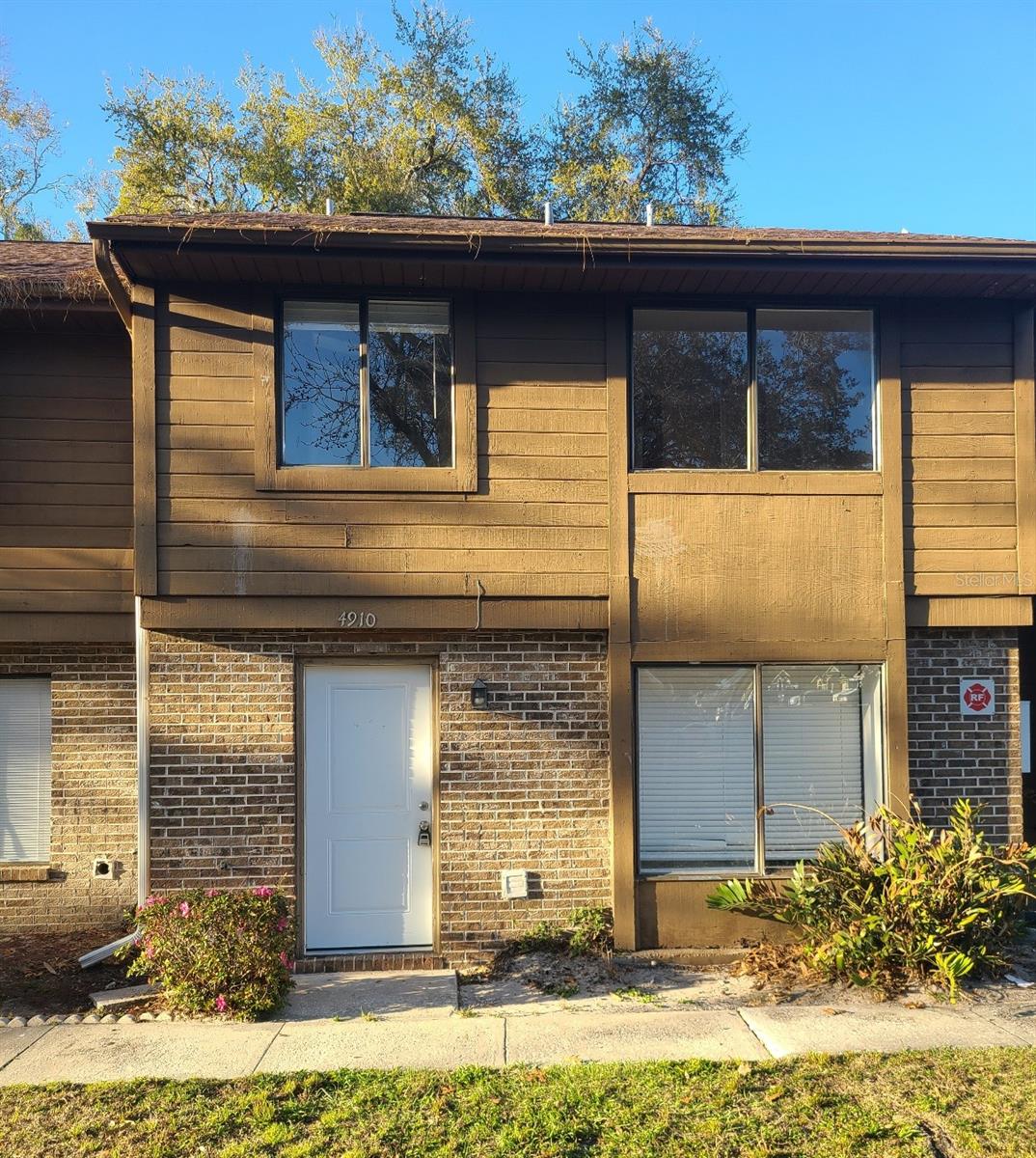 Photo of 4910 SILVER OAKS VILLAGE #B ORLANDO FL 32808