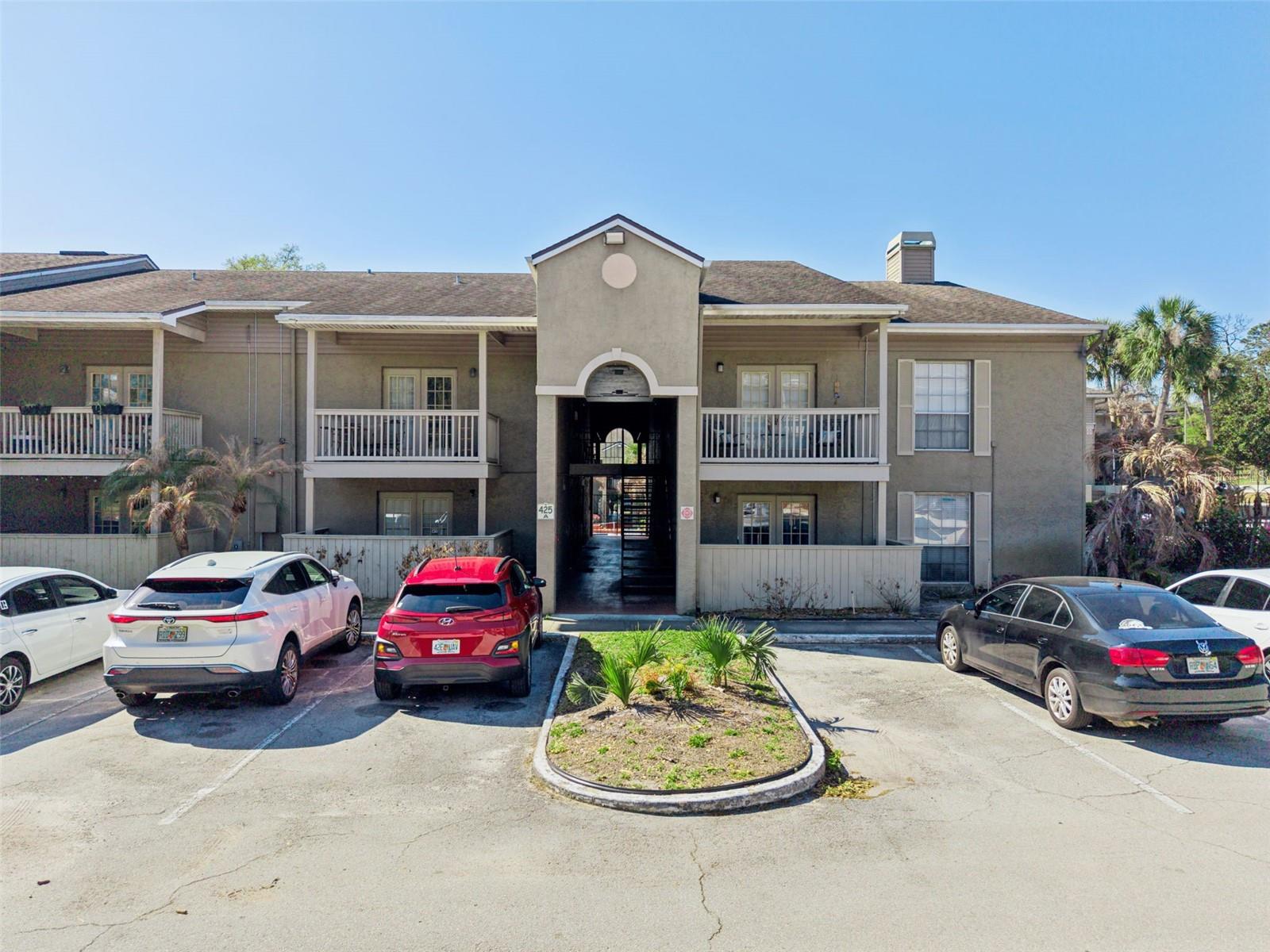 Photo of 425 WYMORE ROAD #201 ALTAMONTE SPRINGS FL 32714
