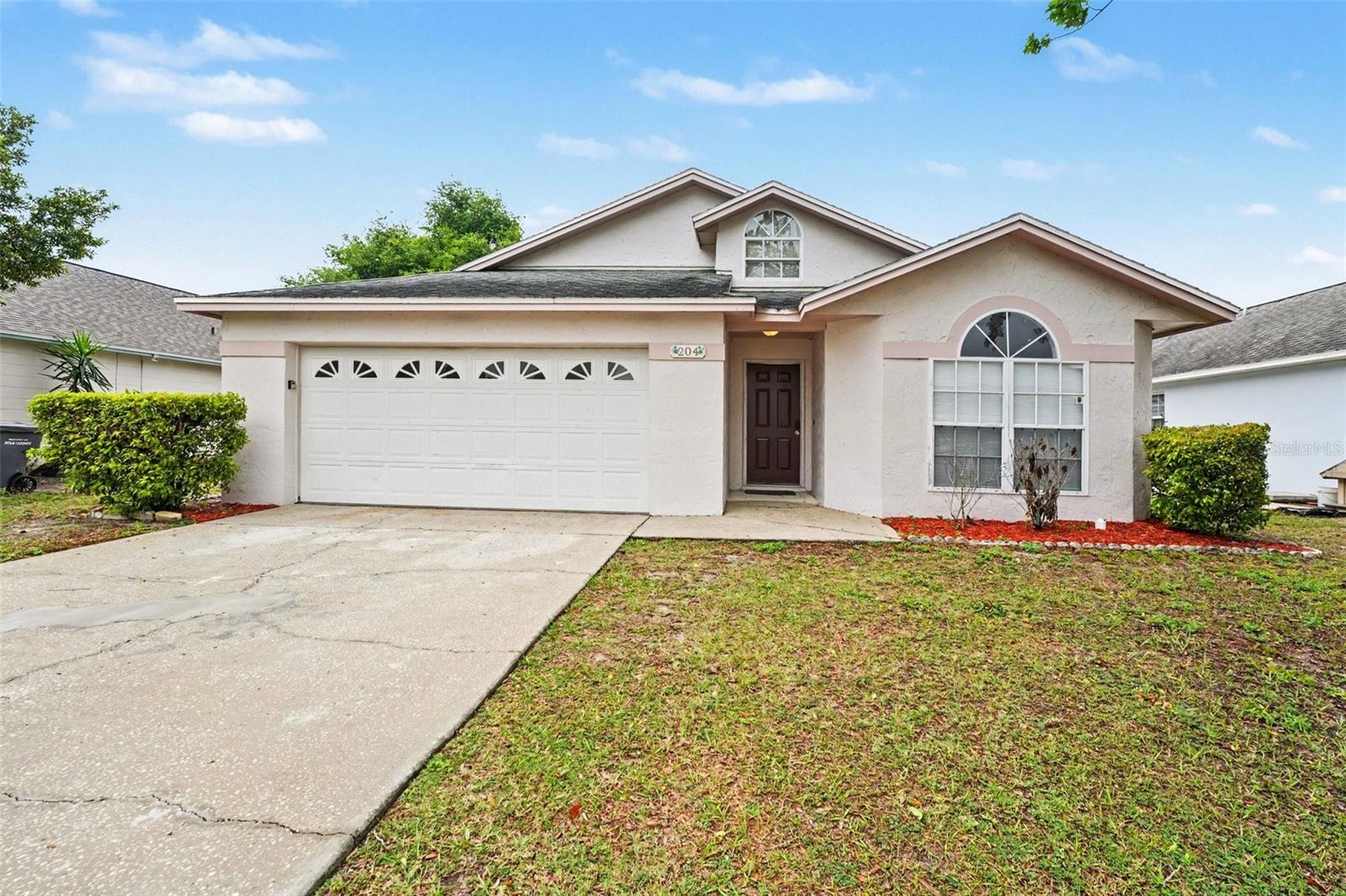 Photo of 204 KINGSHILL COURT WINTER HAVEN FL 33884