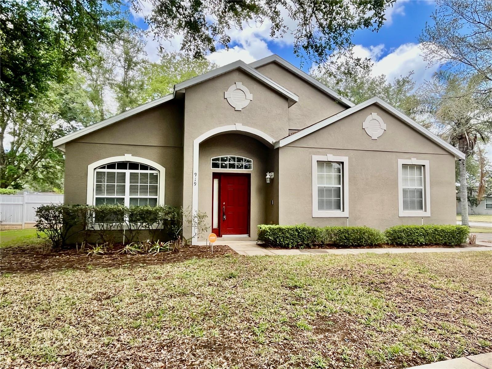 Photo of 919 MAGNOLIA BLOSSOM COURT APOPKA FL 32712