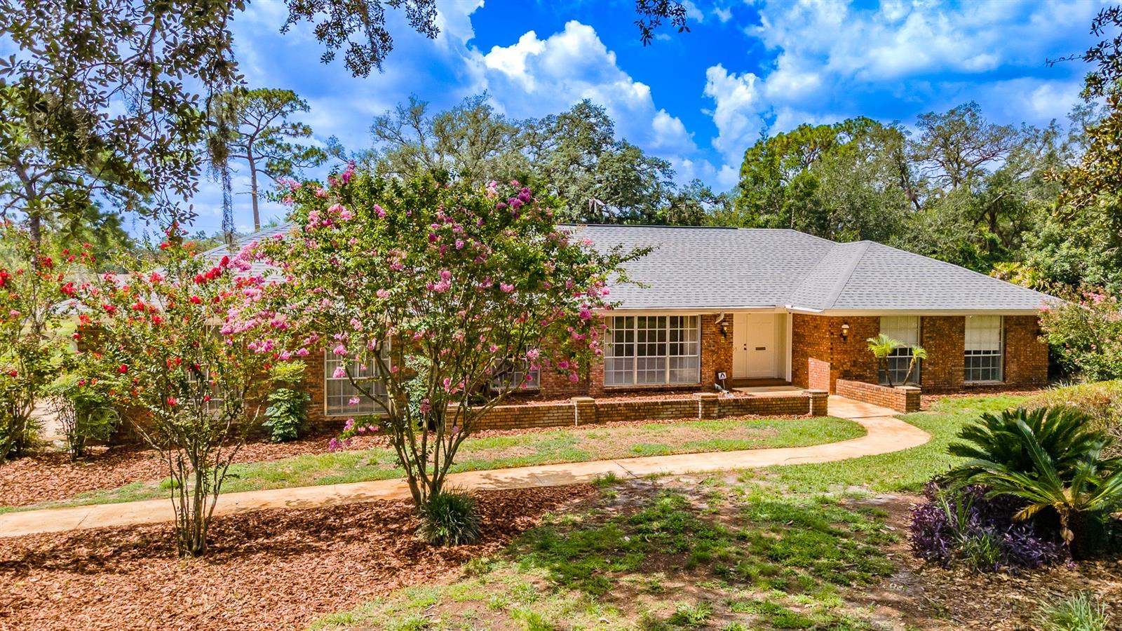 Photo of 305 S SWEETWATER BOULEVARD LONGWOOD FL 32779