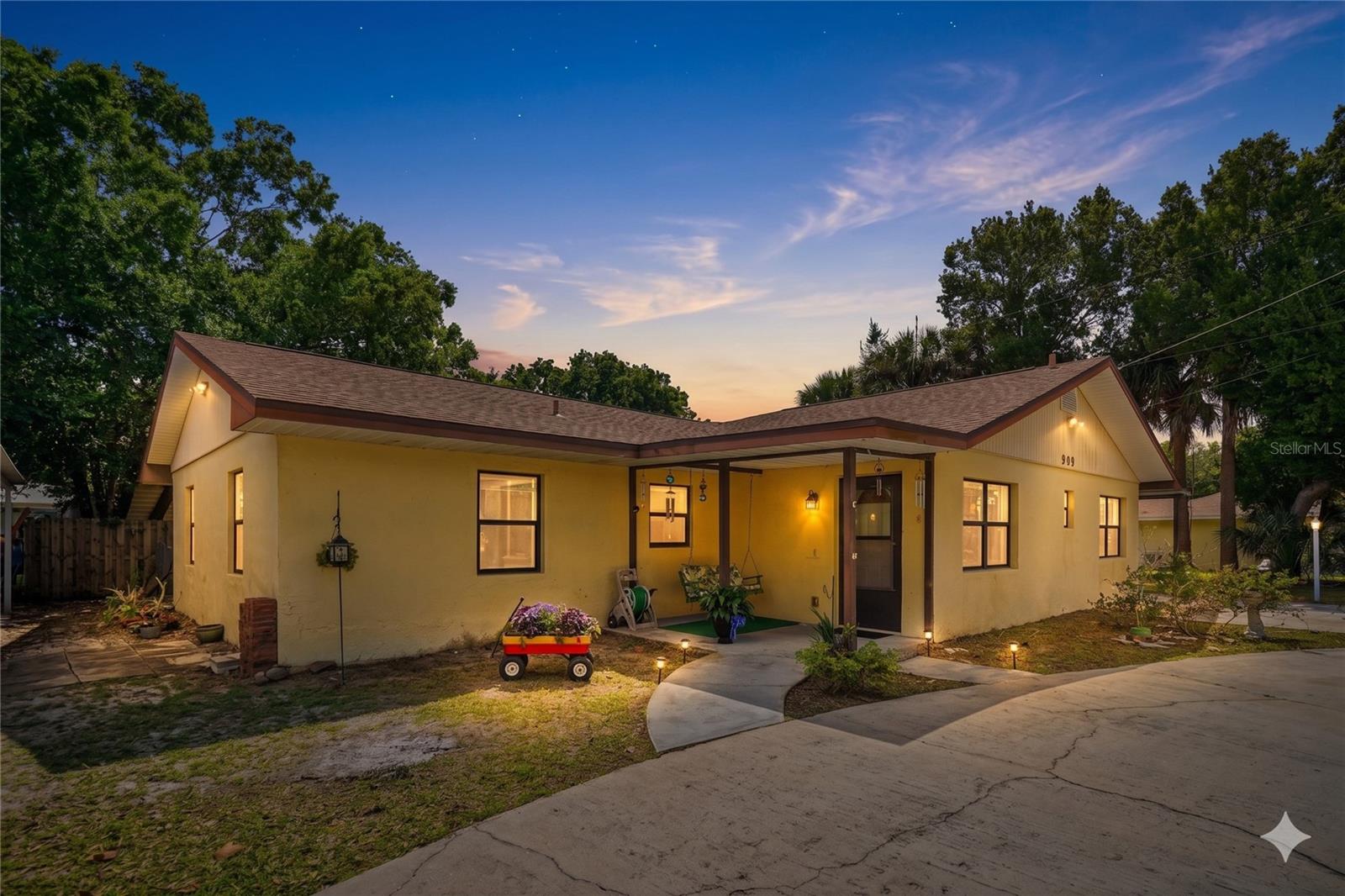 Photo of 909 KANAWHA STREET MELBOURNE FL 32901