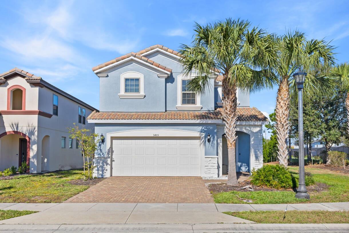 Photo of 5405 MISTY OAK CIRCLE DAVENPORT FL 33837
