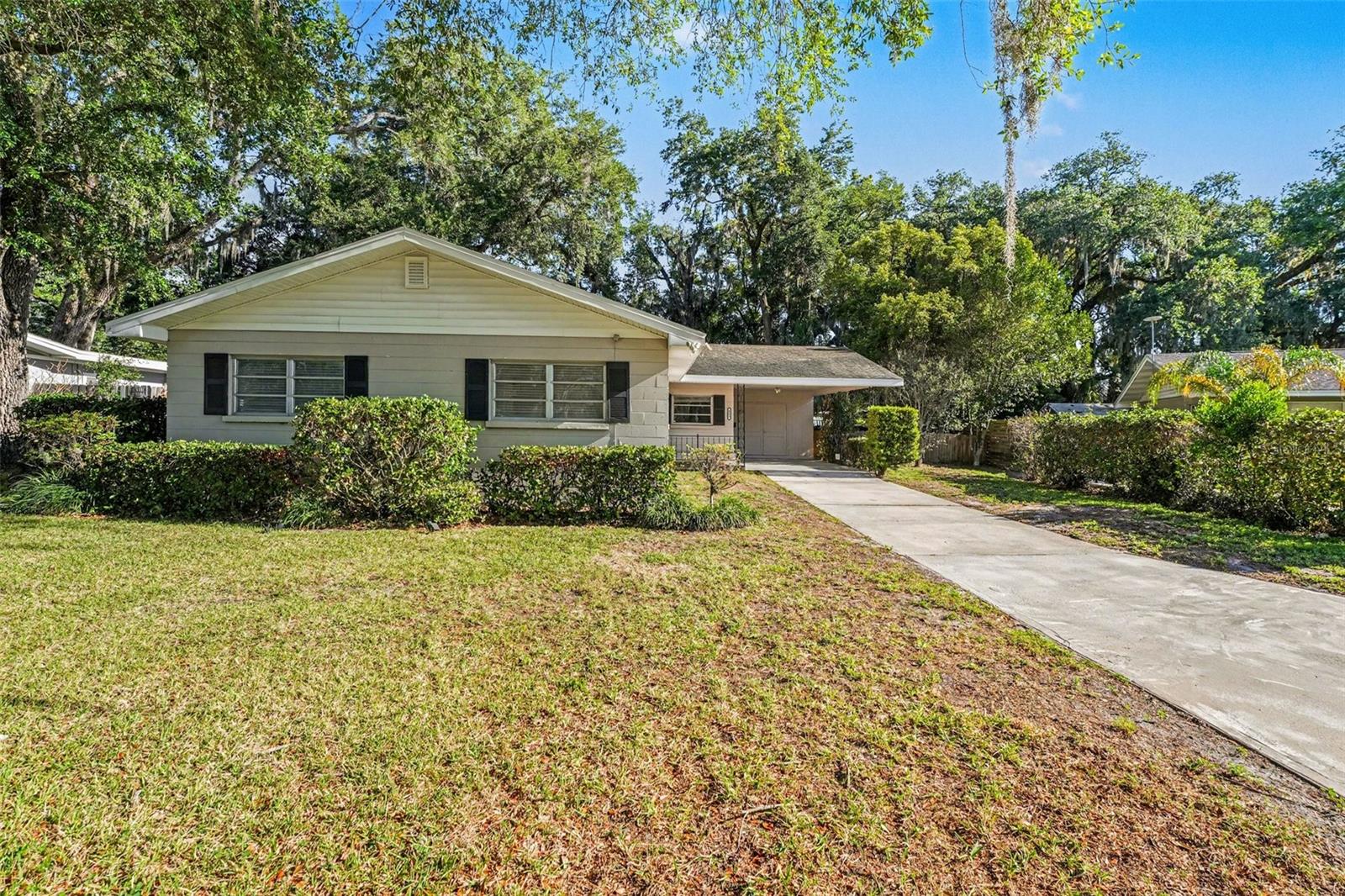 Photo of 521 W PALMEDEN DRIVE LAKELAND FL 33803