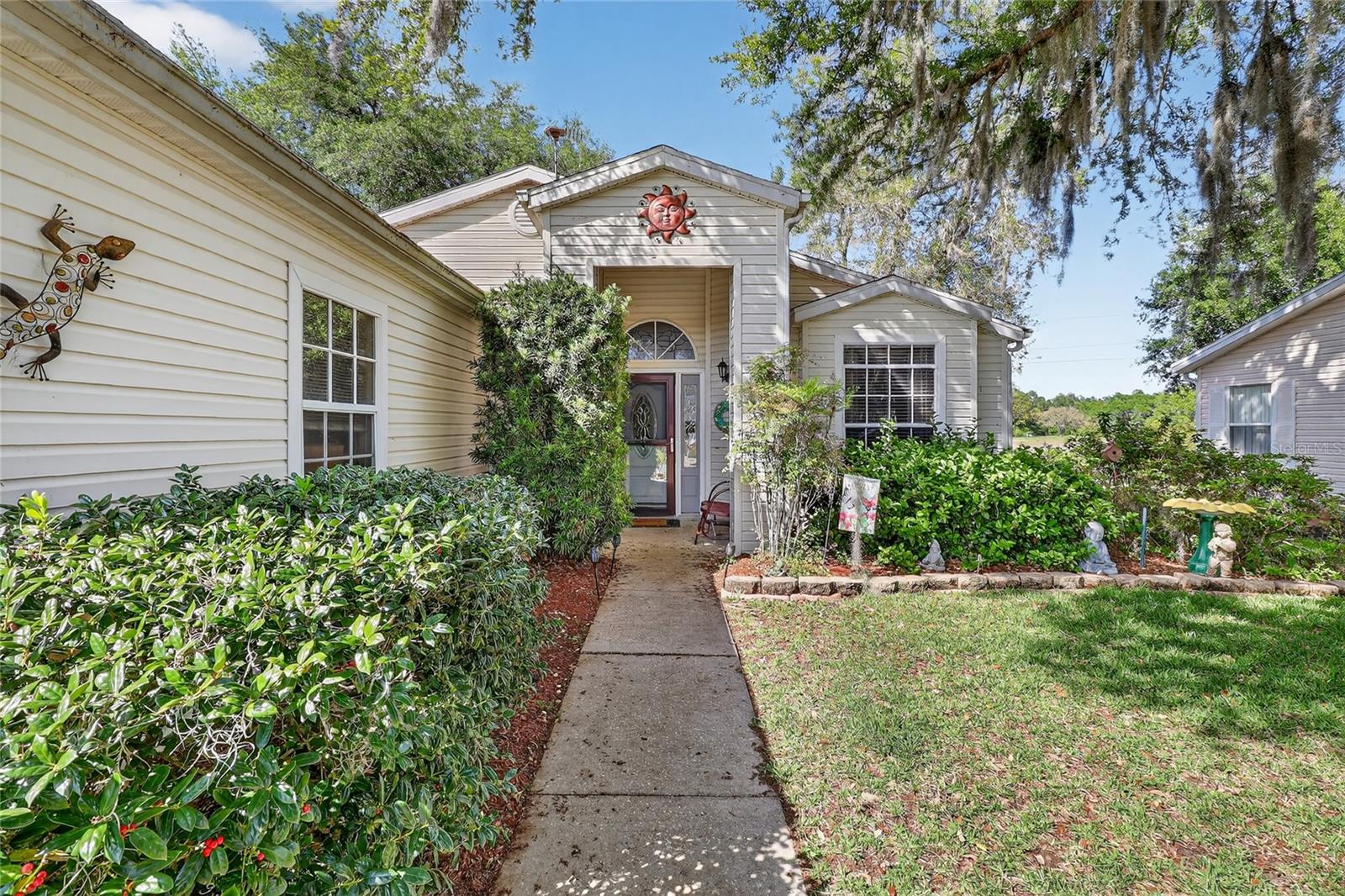 Photo of 5069 EL DESTINO DRIVE LEESBURG FL 34748