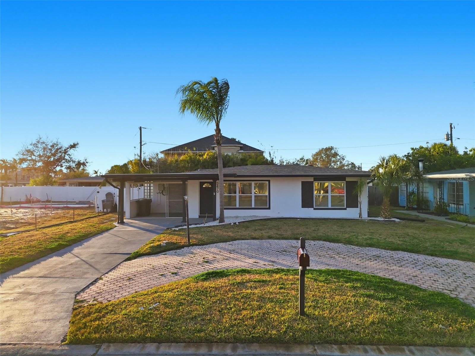 Photo of 2470 DEL RIO WAY DUNEDIN FL 34698