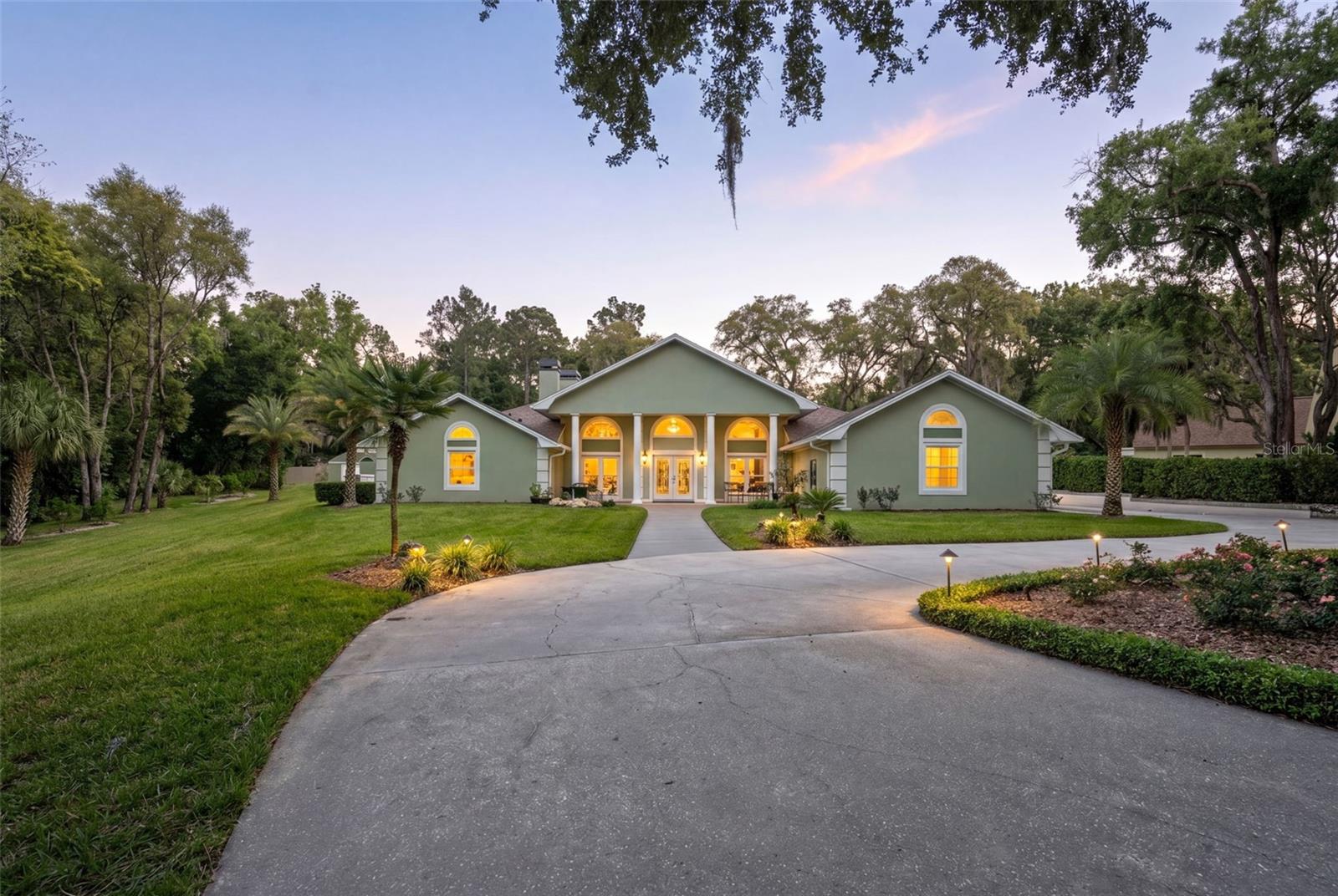 Photo of 811 GREENSHIRE COURT LONGWOOD FL 32779