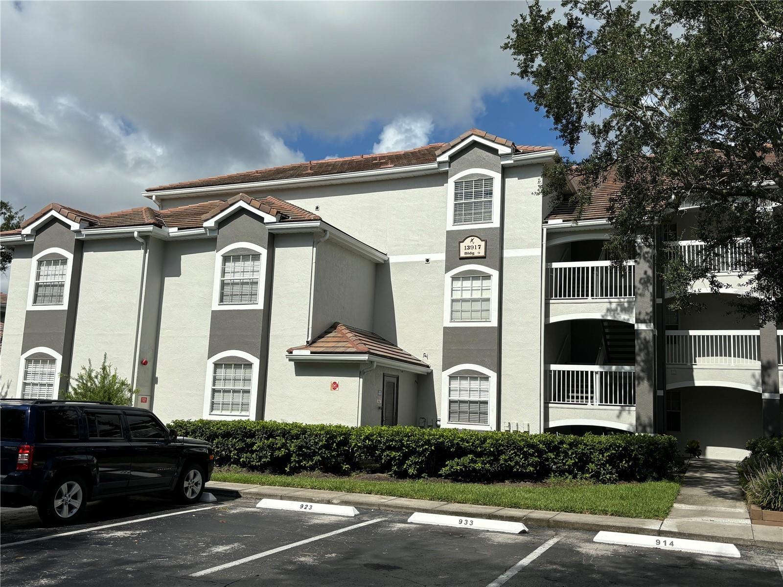 Photo of 13917 FAIRWAY ISLAND DRIVE #917 ORLANDO FL 32837