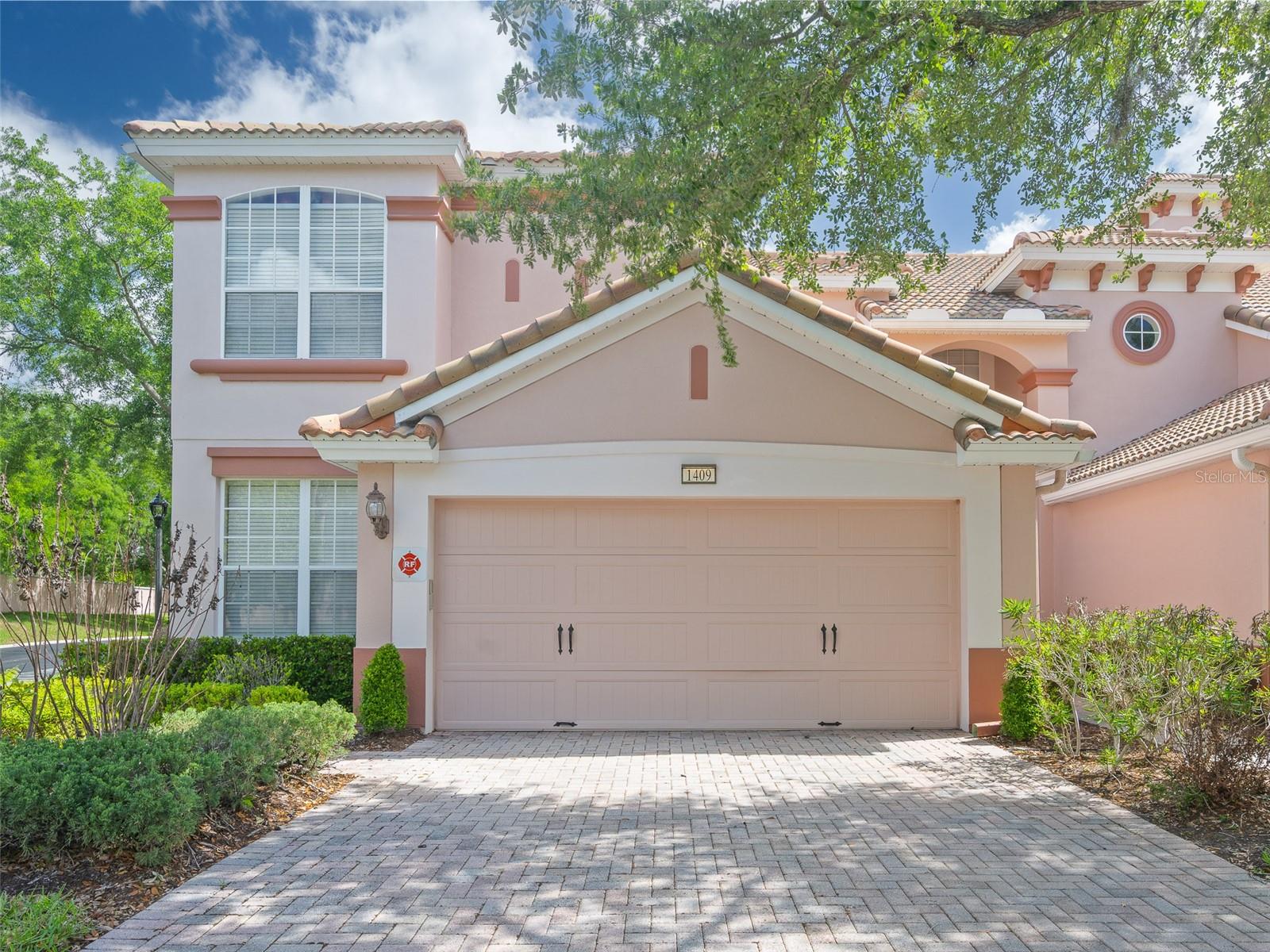 Photo of 1409 MILLEDGE LANE #1409 DAVENPORT FL 33896