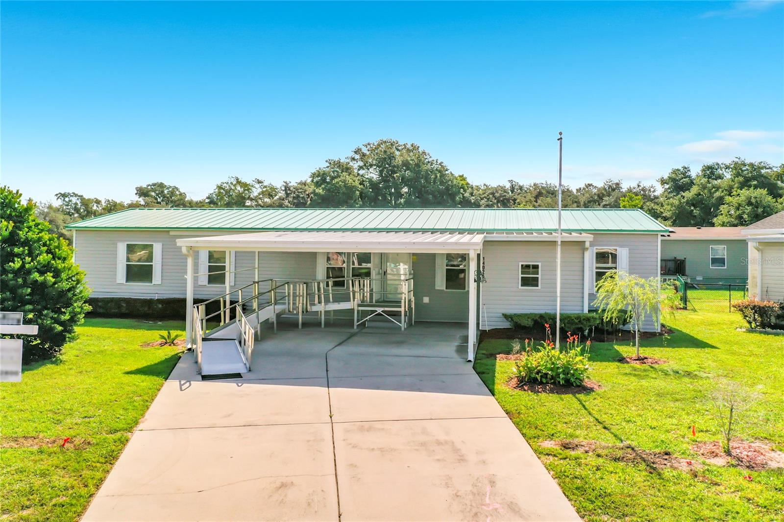 Photo of 14025 STAG HORN COURT ASTATULA FL 34705
